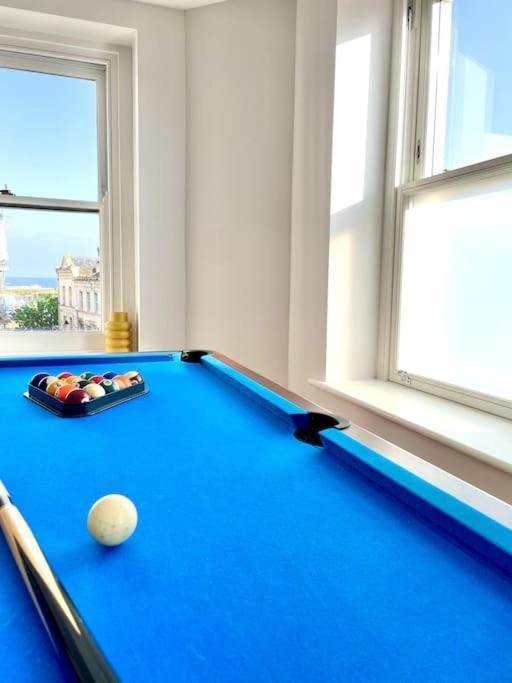 شقة رامْسْغيت  في Royal Harbour Retreat Sea Views & Pool Table المظهر الخارجي الصورة