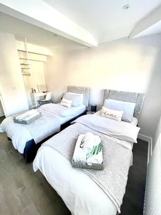 شقة رامْسْغيت  في Royal Harbour Retreat Sea Views & Pool Table المظهر الخارجي الصورة